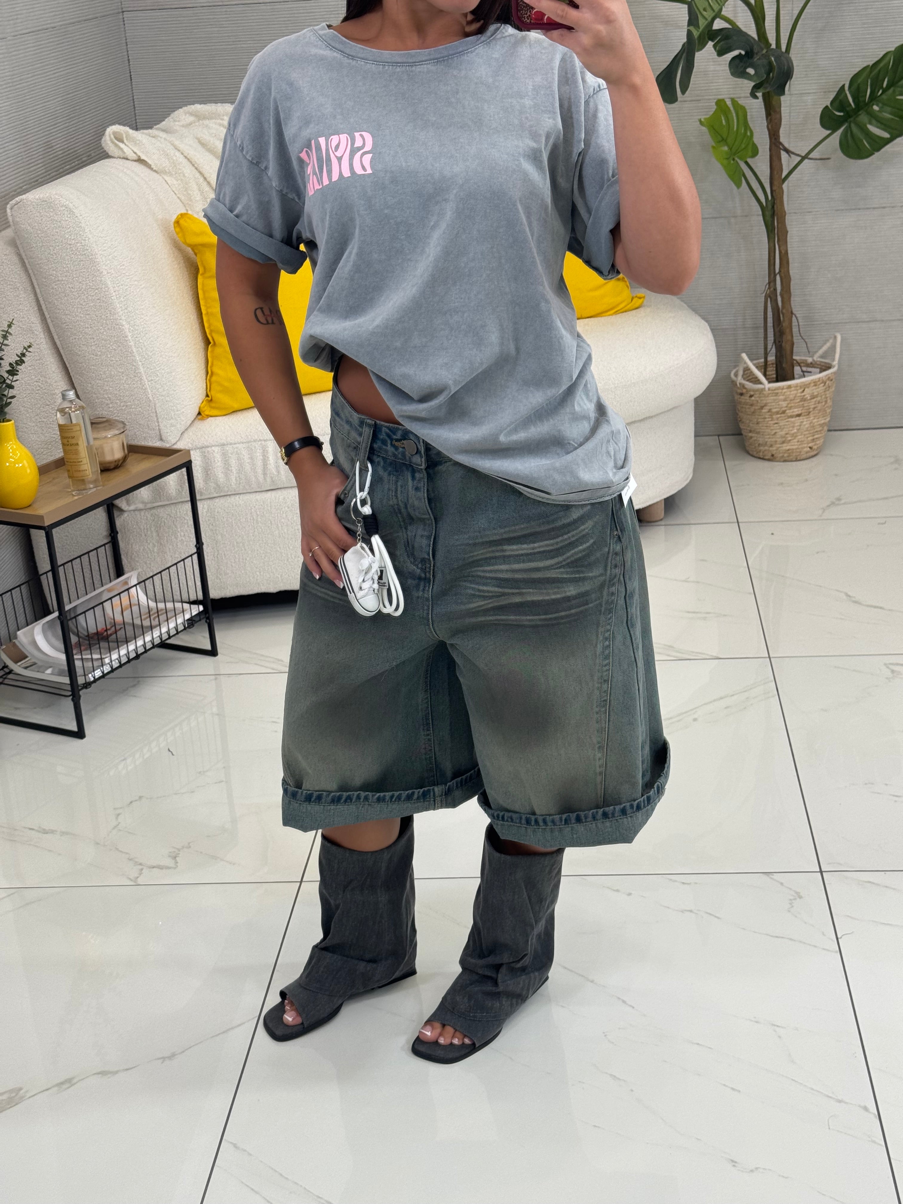 Bermuda Chocker