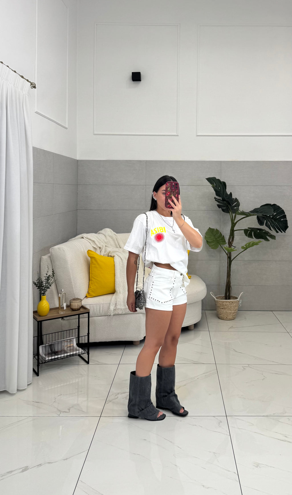 Shorts Demon White
