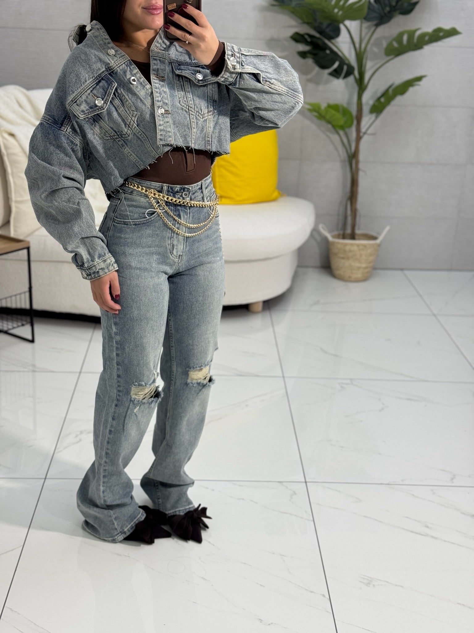 Set Angelina