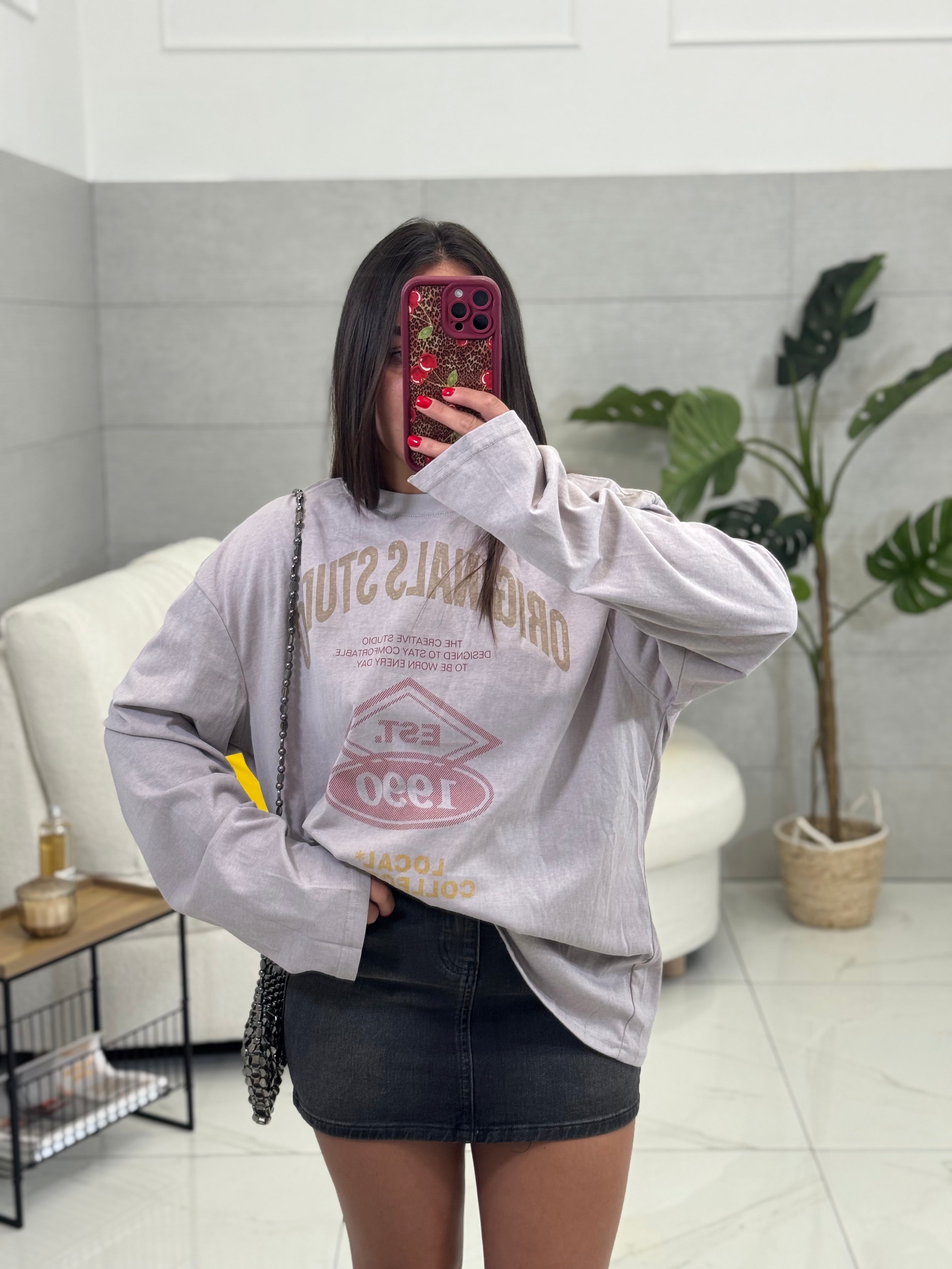 Maxi Maglia Studios