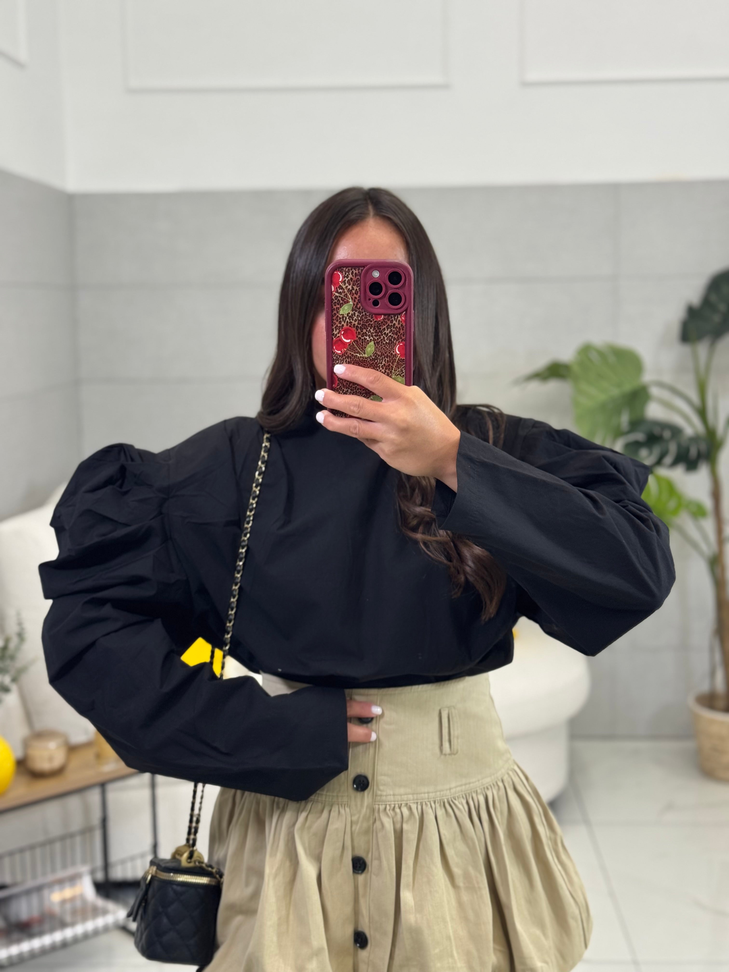 Camicia con manica a sbuffo
