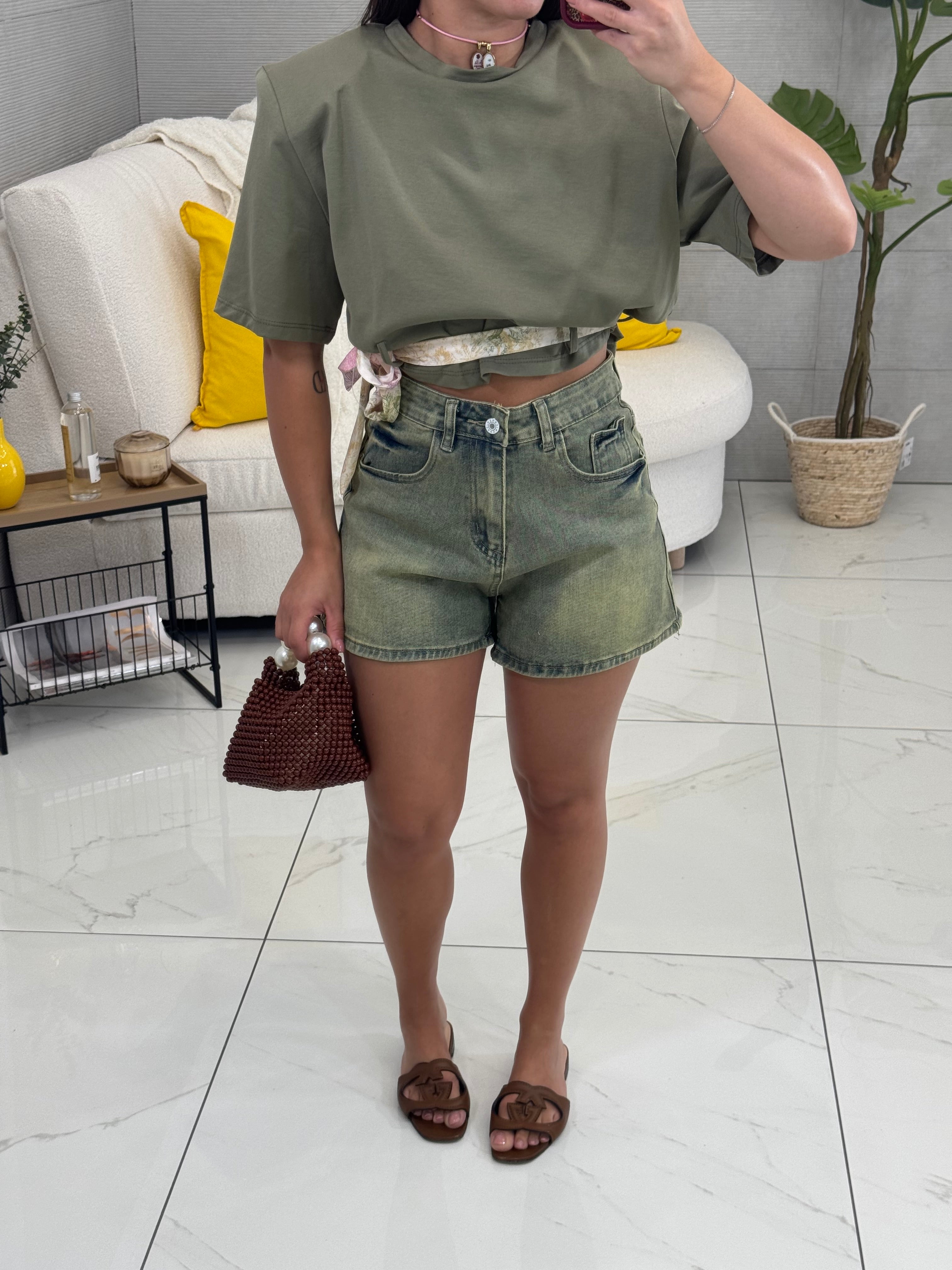Shorts Skin