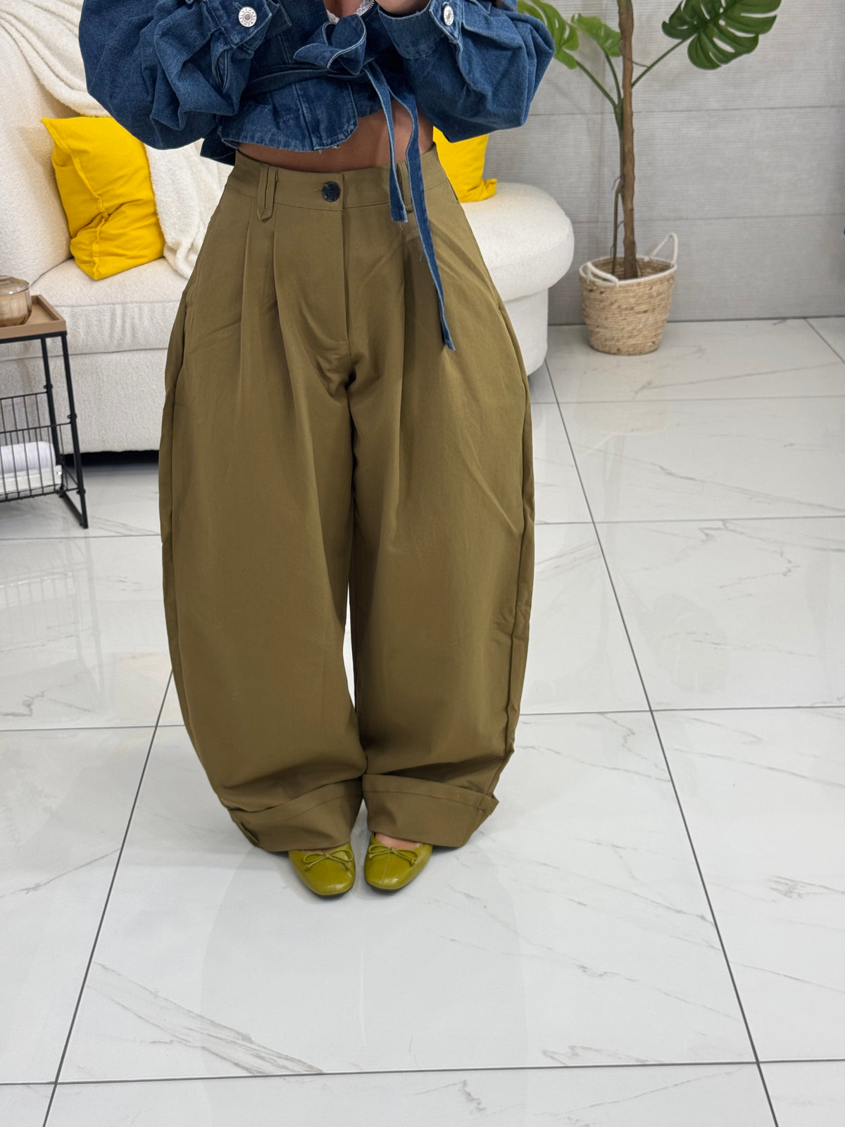 Pantalone baloon con risvolto